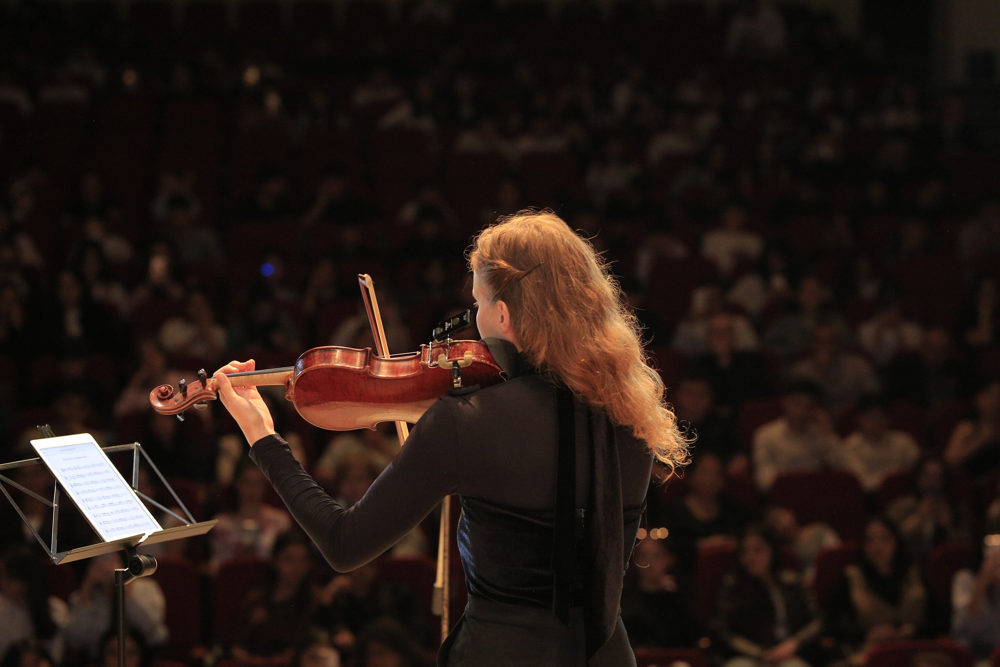 A video prepared by Tea House volunteer, young vlogger Rukhsara Mamedova, about the artistic evening dedicated to September 18 - National Music Day